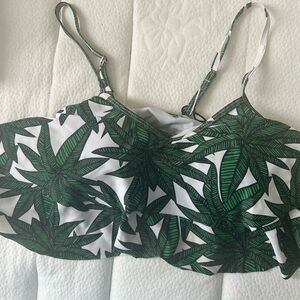 Amazon Essentials Green Leaf Print Camisole